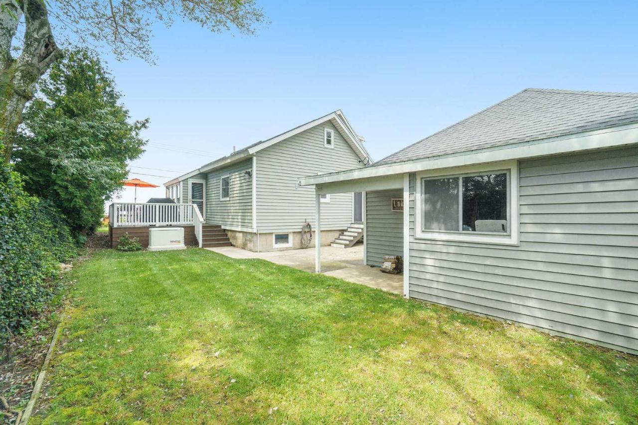 Chic Manistee Cottage Steps To Lake Michigan! Exterior photo