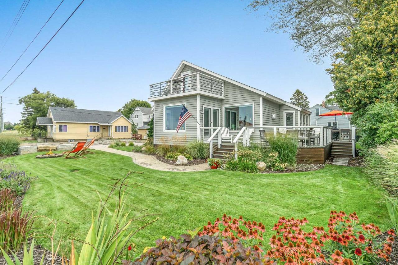 Chic Manistee Cottage Steps To Lake Michigan! Exterior photo